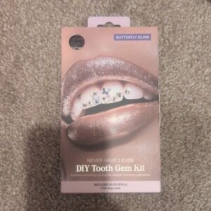 Never Have I Ever Butterfly Glam DIY Tooth Gem Kit